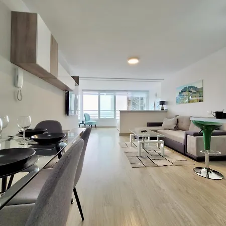 Blue Sunrise By Tor דירה